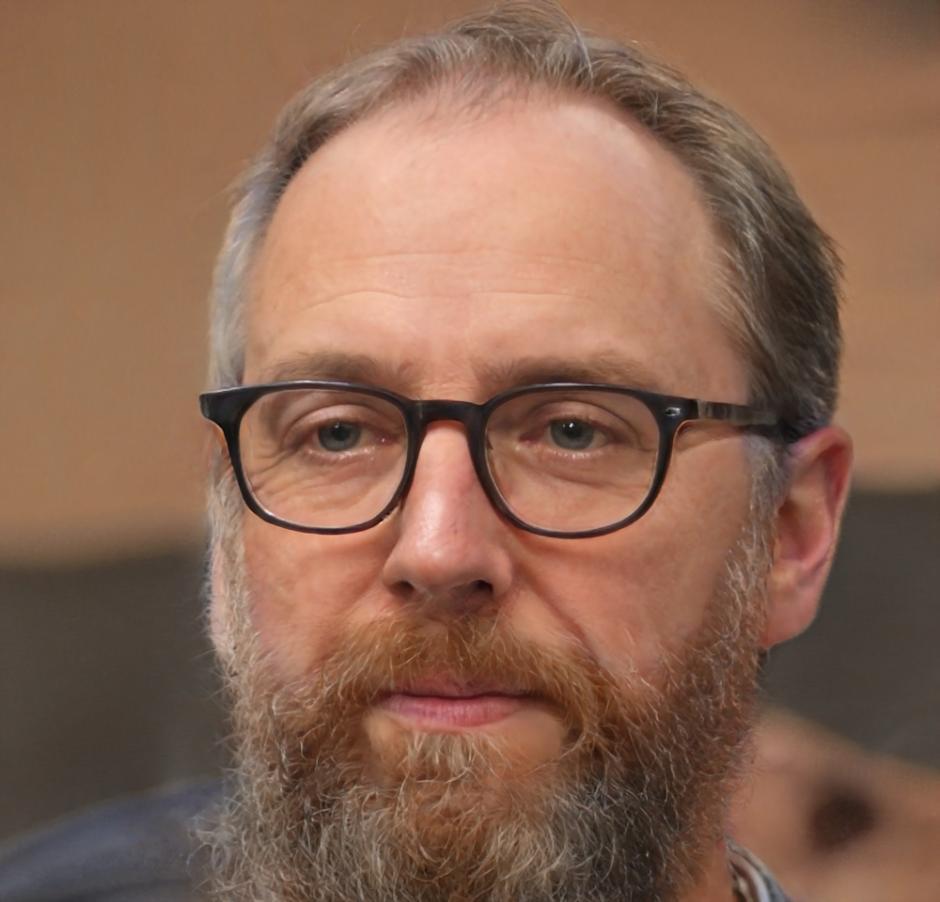 Portrait de Rémi Beaumont, expert en finances personnelles